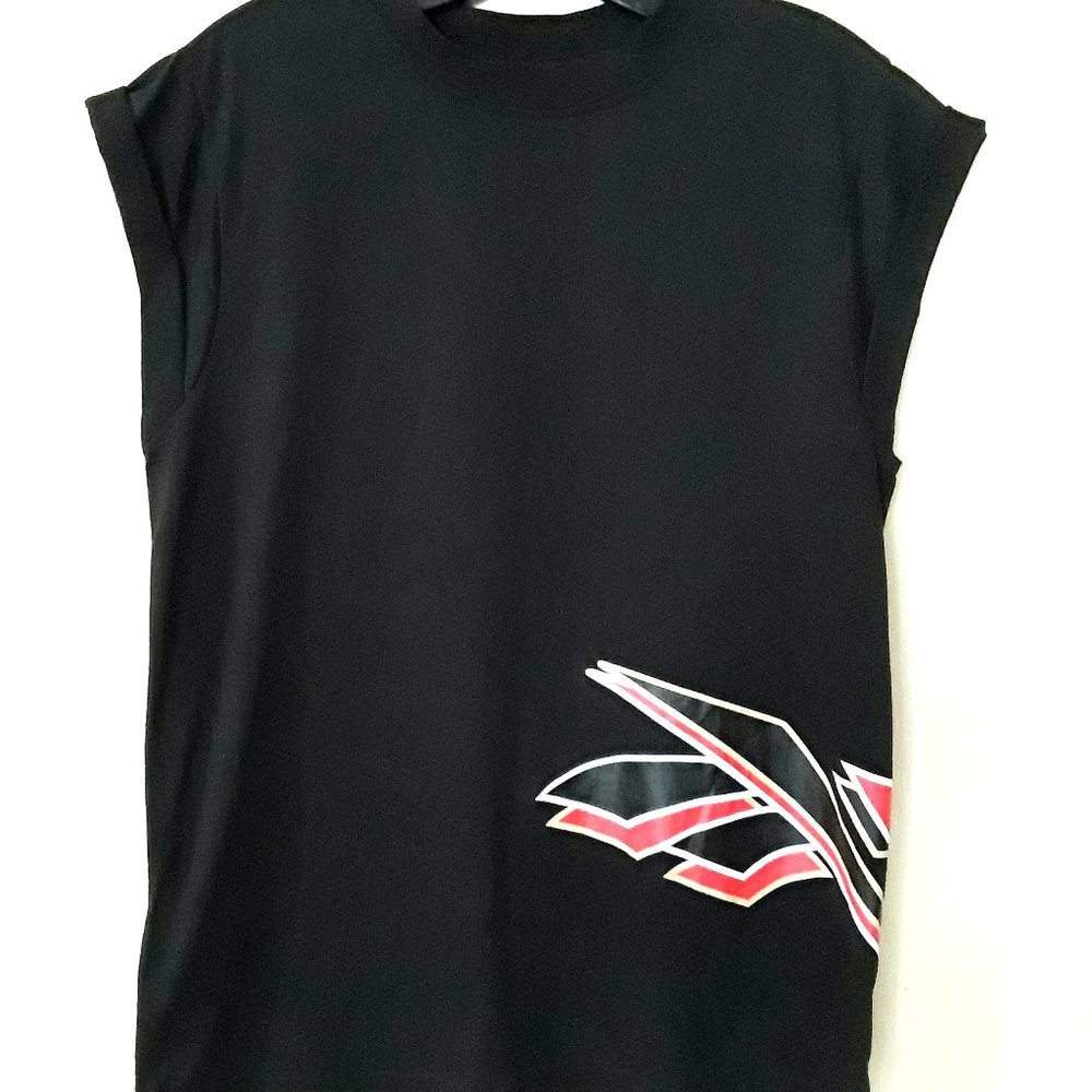 Reebok Vector Classic women's T-shirt Black
